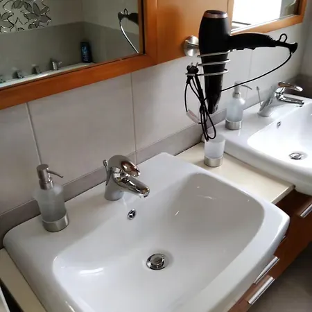 Gusto 4 Mit Pool Und Beheiztem Whirlpool
