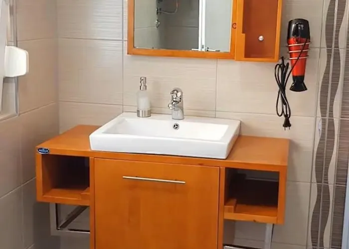 Gusto 4 Mit Pool Und Beheiztem Whirlpool Feriehus *