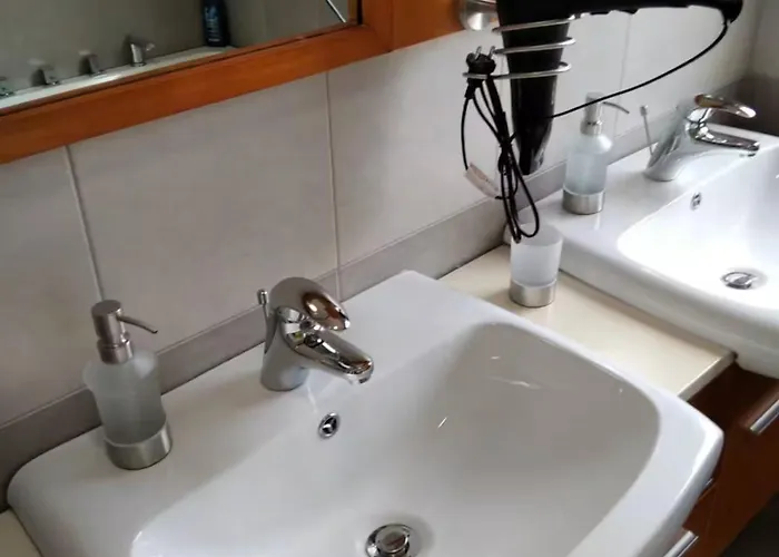 Gusto 4 Mit Pool Und Beheiztem Whirlpool