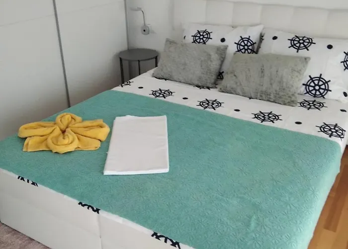 Feriehus Gusto 4 Mit Pool Und Beheiztem Whirlpool *