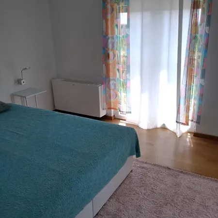 Gusto 4 Mit Pool Und Beheiztem Whirlpool Prázdninový dům *