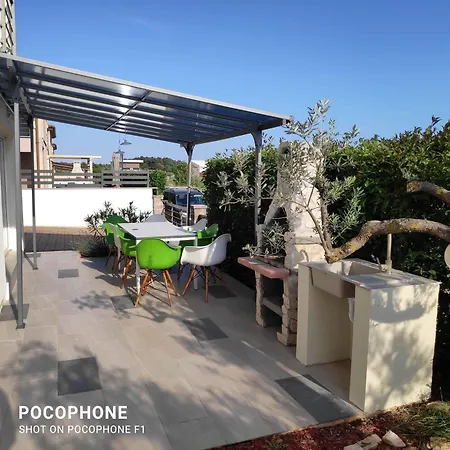 Prázdninový dům Gusto 4 Mit Pool Und Beheiztem Whirlpool *