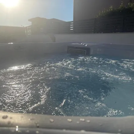 Gusto 4 Mit Pool Und Beheiztem Whirlpool Vodnjan