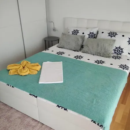 Prázdninový dům Gusto 4 Mit Pool Und Beheiztem Whirlpool *